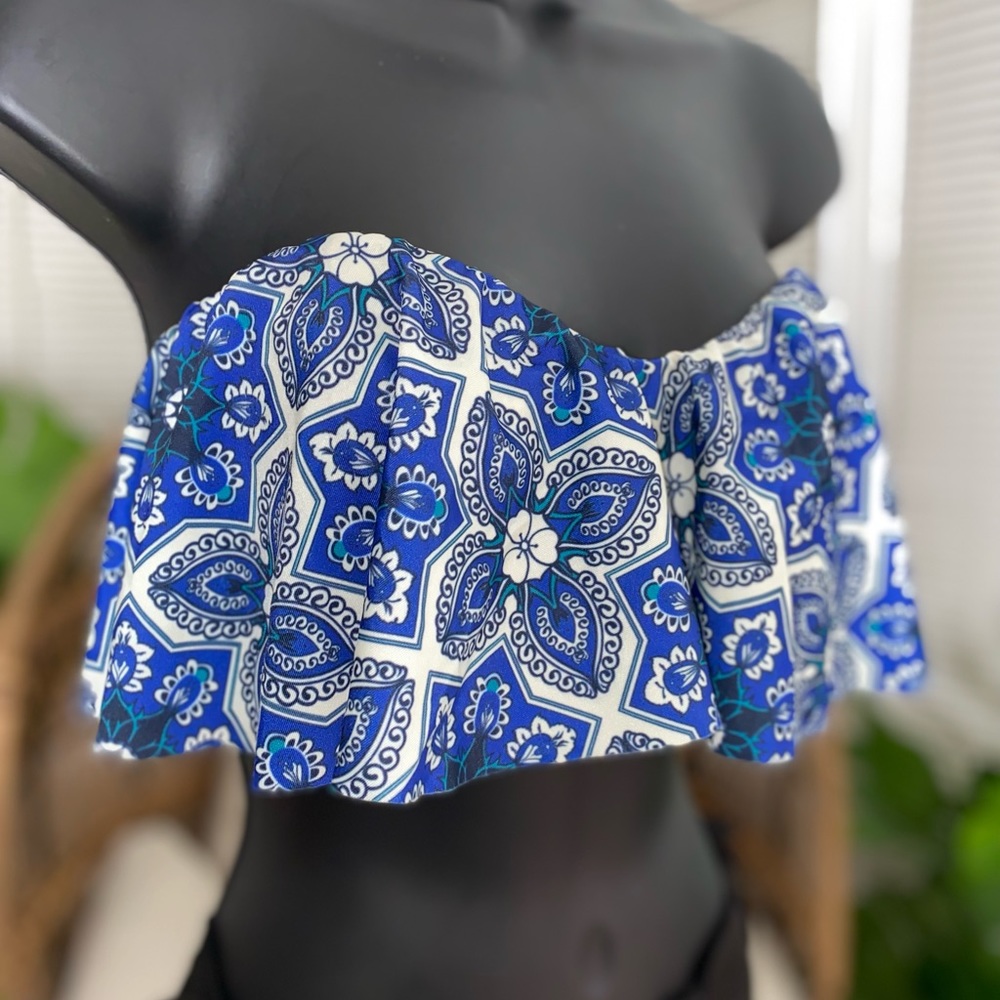 Stone Cold Fox X Beach Riot Frill Ruffle Strapless Bikini Top Size Medium - Picture 6 of 8